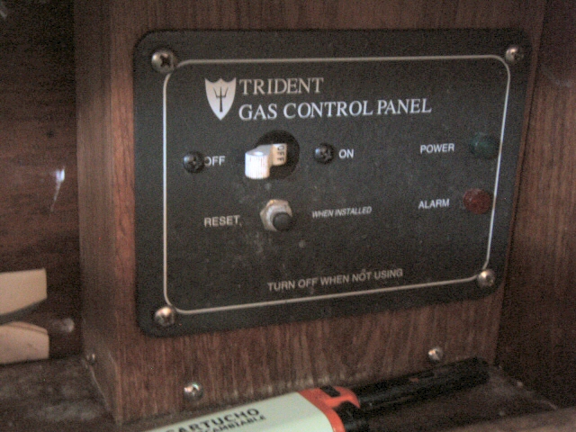 Trident gas controller/alarm
